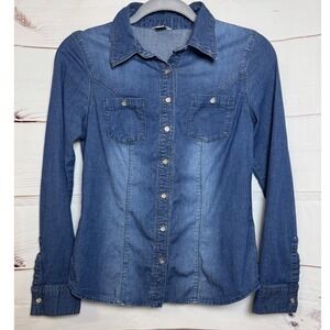 Guess Brand Women's Denim‎ Button-Up Shirt / Size Small / Sku0058